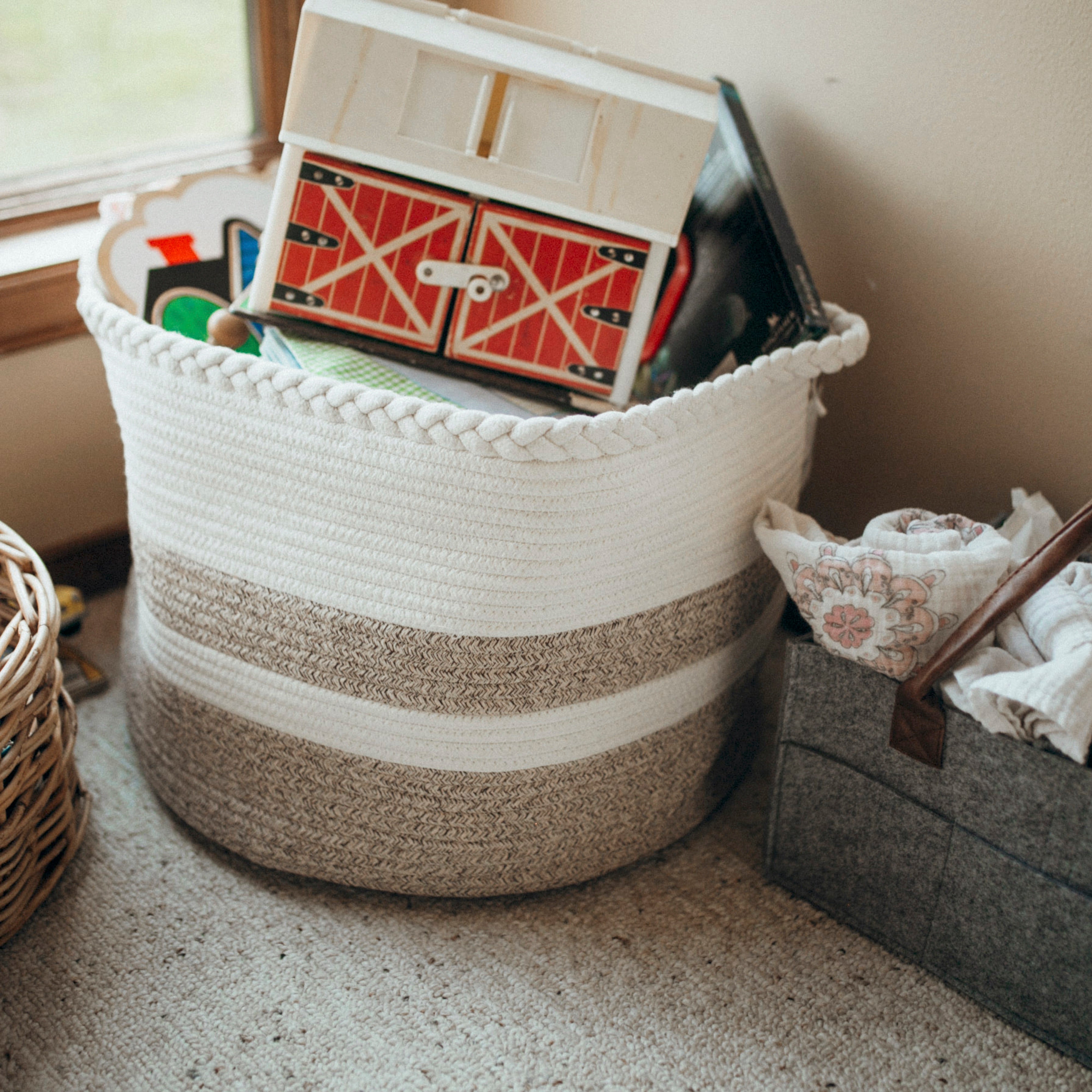 Cotton Rope Basket - Premium Blanket Basket Living Room Organization - Rope  Baskets For Storage & Function - Decorative Basket To Eliminate Clutter -  Ideal for Toy Basket - Plant Basket - Throw Basket (Natural) – Sanwacraft